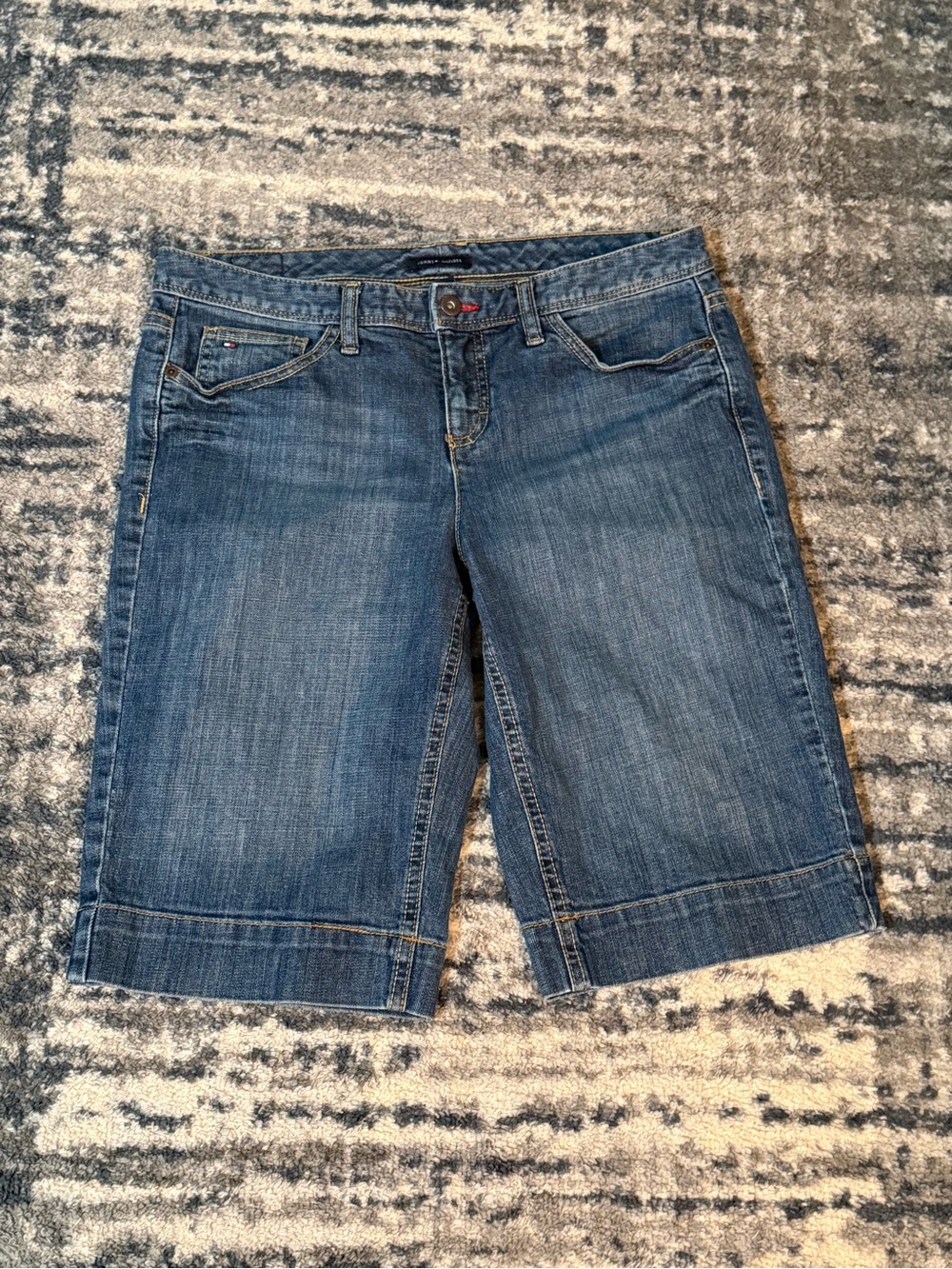 Y2K Tommy Hilfiger Women's Denim Bermuda Shorts - Blue Size 10